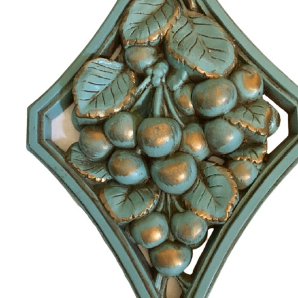 Universal Statuary Mid Century  Plaques - Picture 3 of 7